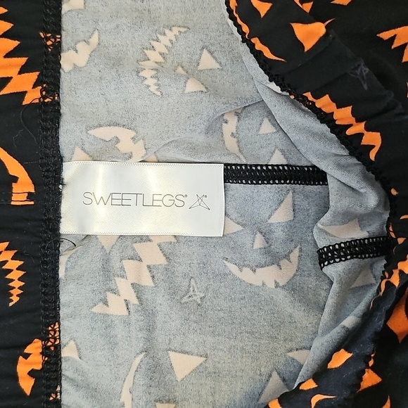 Halloween Pumpkin Print Leggings - Picture 3 of 5